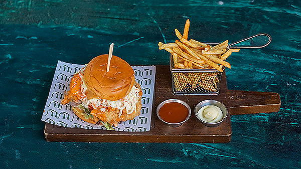 LULUS CRUNCHY CHICKEN 